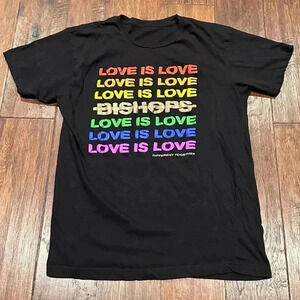 Medium LOVE IS LOVE T-Shirt